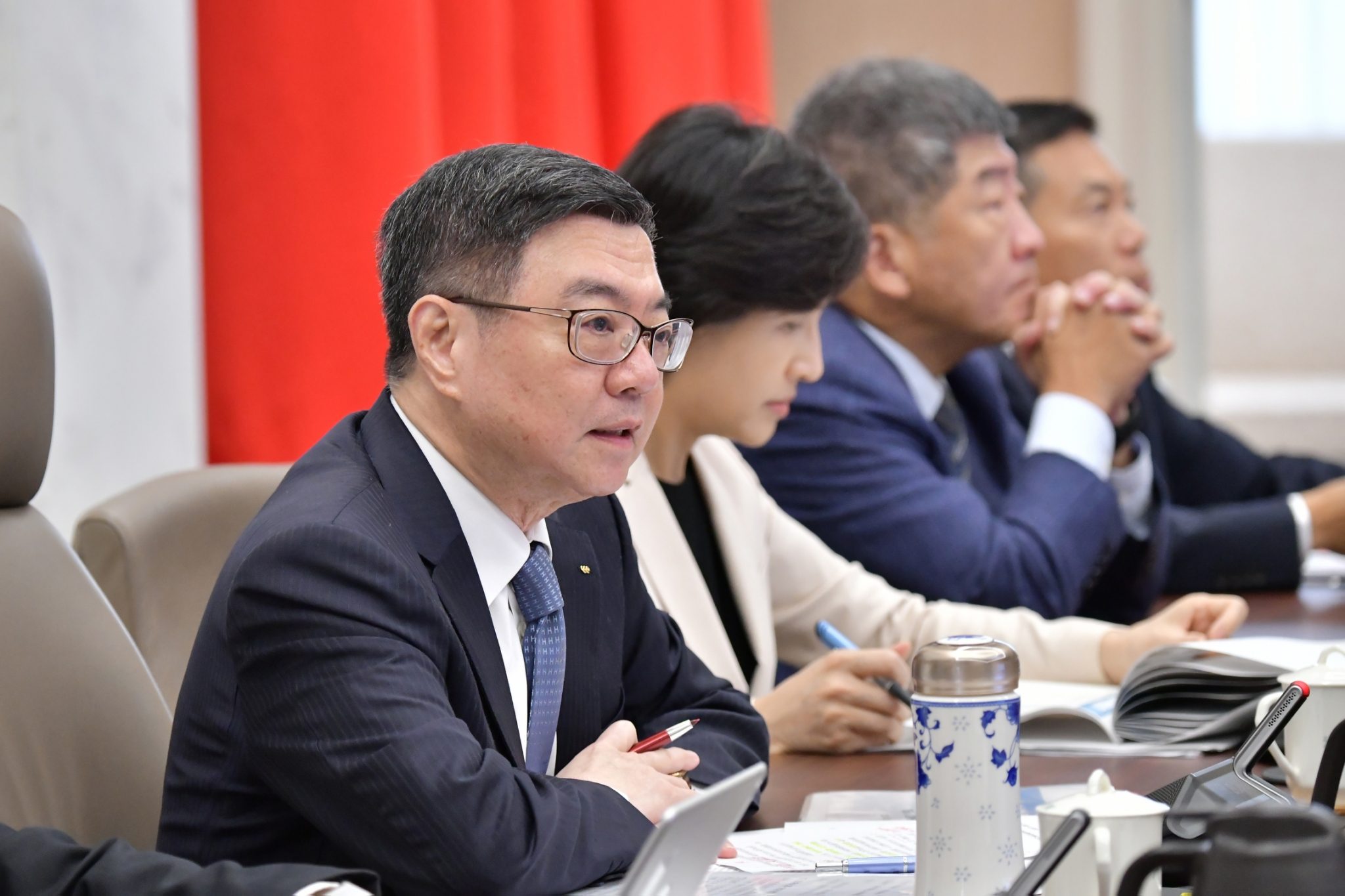 立院外面有萬人「反黑箱」 卓榮泰:已請警政署保護好人民 立院外面有萬人「反黑箱」 卓榮泰:已請警政署保護好人民