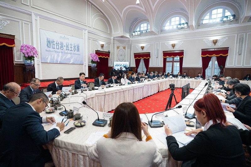 國防院執行長李文忠直言:台灣需加強韌性防衛 內部團結與準備仍有不足 國防院執行長李文忠直言:台灣需加強韌性防衛 內部團結與準備仍有不足