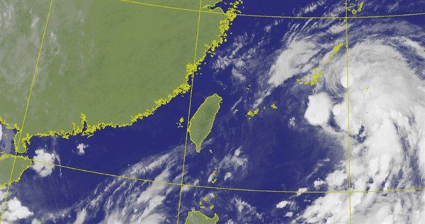 雙颱共舞 吳德榮:北部、東北部轉有明顯降雨 雙颱共舞 吳德榮:北部、東北部轉有明顯降雨