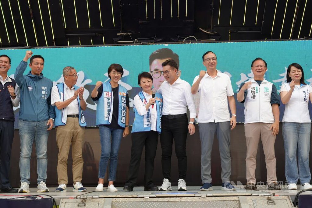 江啟臣反罷造勢朱立倫站台 民進黨青年團助罷團宣講 江啟臣反罷造勢朱立倫站台 民進黨青年團助罷團宣講