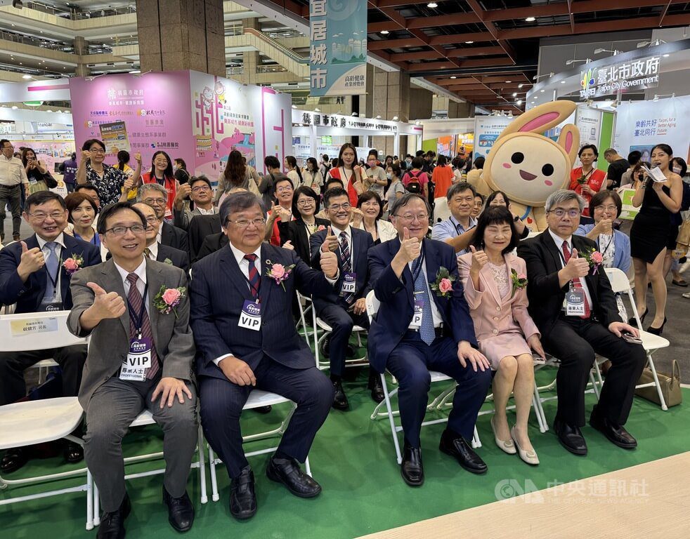 川普擬提高藥品關稅至250% 邱泰源:4策略穩定供應 川普擬提高藥品關稅至250% 邱泰源:4策略穩定供應