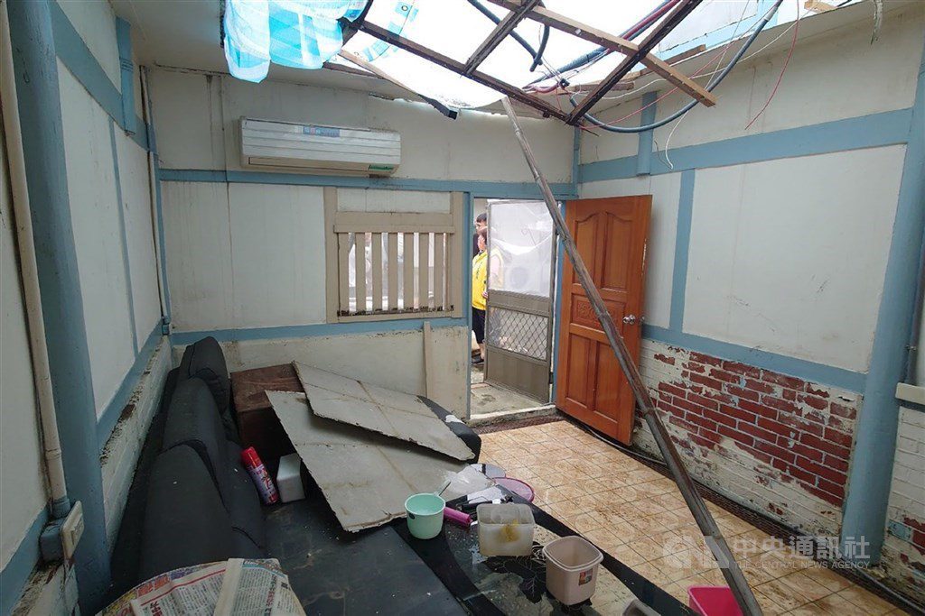 雲嘉南災後復原 政院:災屋9月底前由政府代拆免費 雲嘉南災後復原 政院:災屋9月底前由政府代拆免費