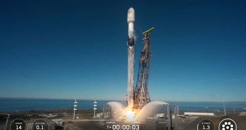 福衛八號首顆衛星「齊柏林」在台灣時間29日凌晨2時44分升空。（圖取自x.com/SpaceX）