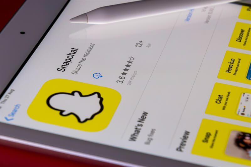 Snapchat發言人24日表示，公司已開始要求澳洲青少年驗證年齡。（Unsplash圖庫）
