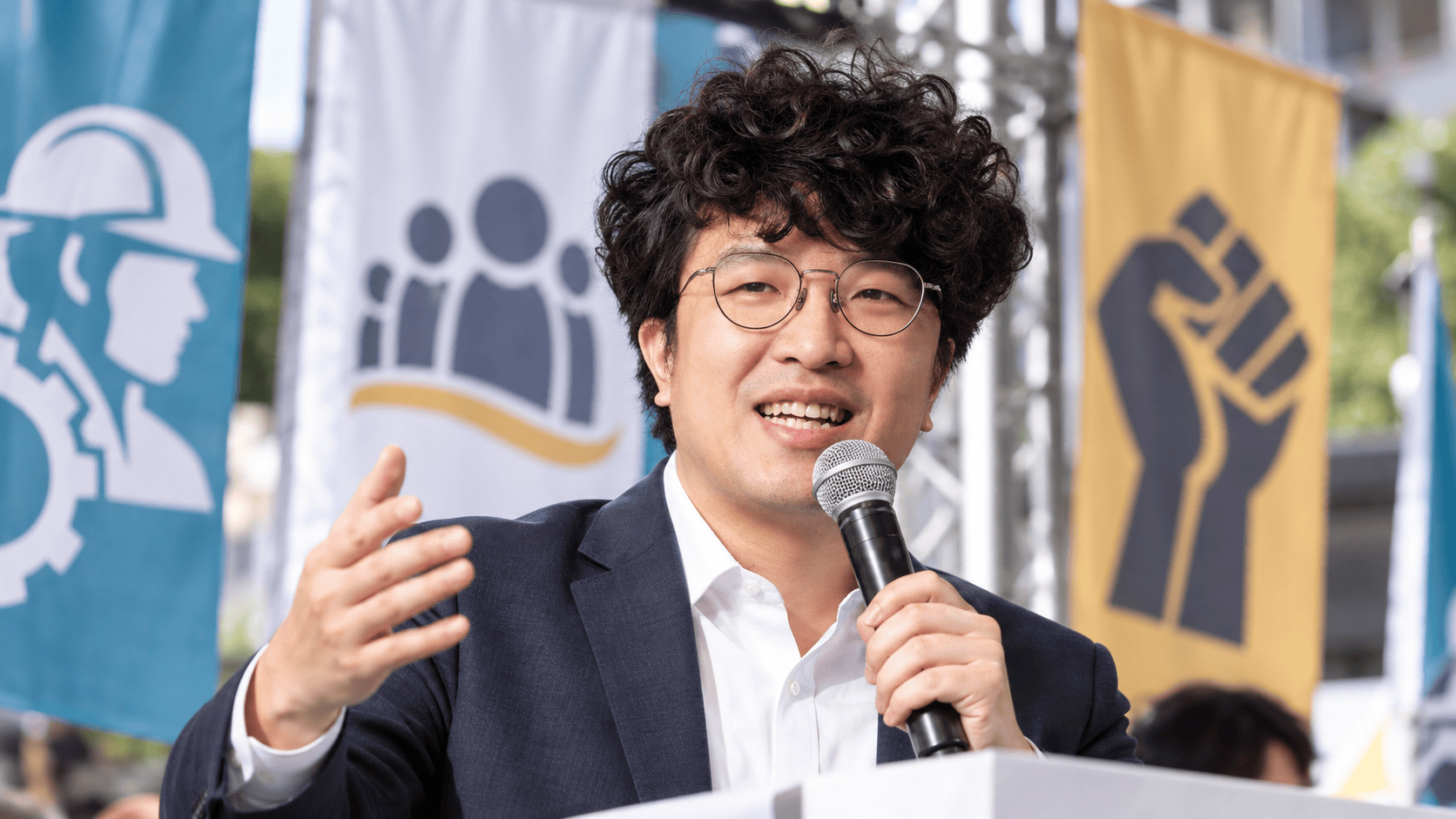 勞工權益與職業工會的AI寫實示意圖