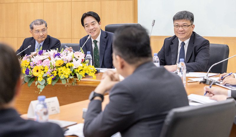 賴清德就職前拜會產業 賴：期盼讓ICT產業持續蓬勃發展