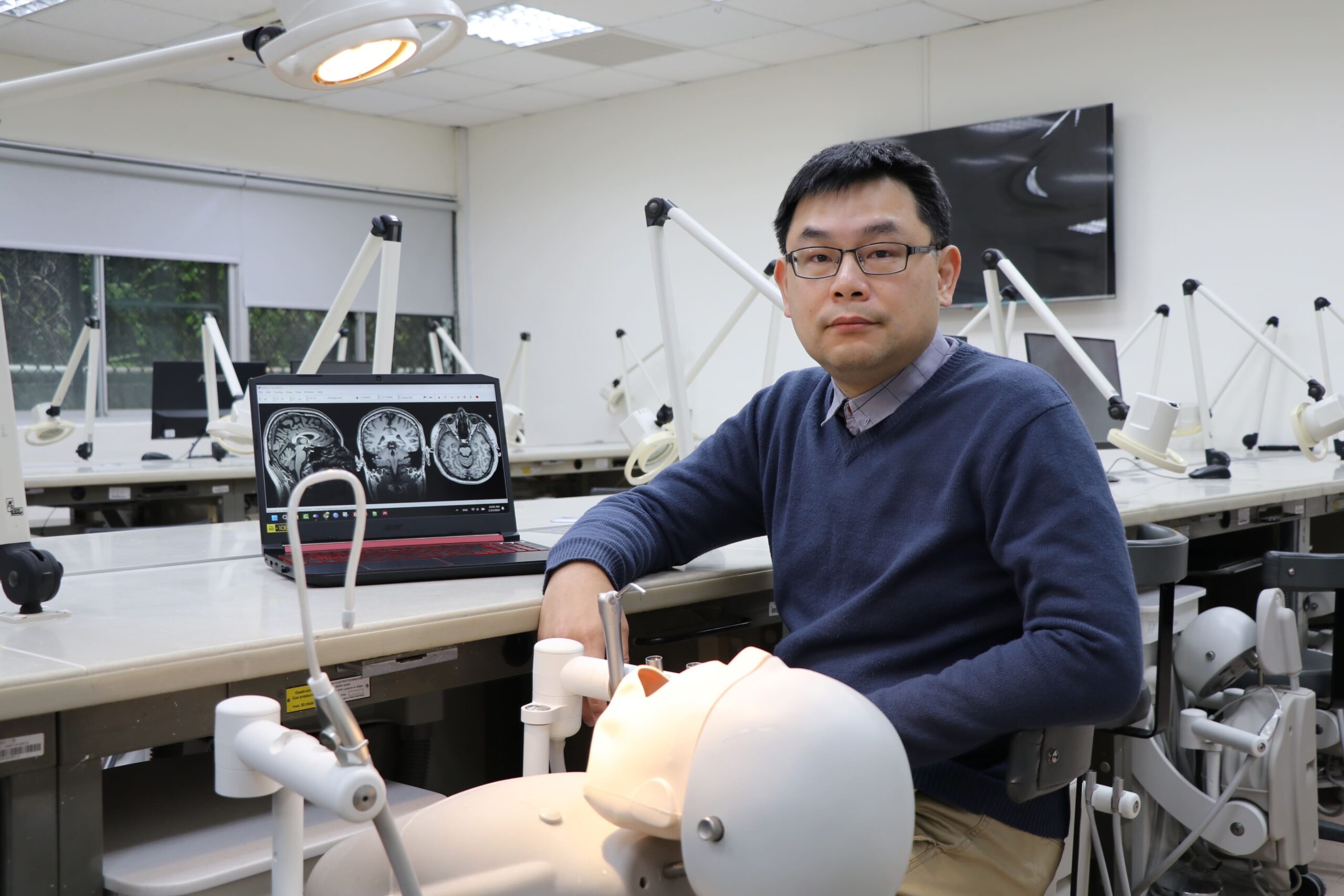 口腔健康與失智有複雜關聯 陽明交大牙醫系發現新觀點