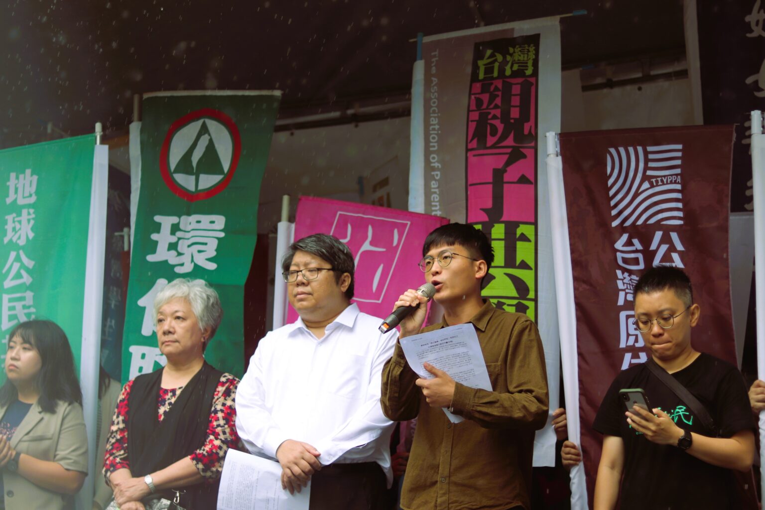 藍白力拼今三讀「國會擴權法案」  許冠澤呼籲藍白立委懸崖勒馬