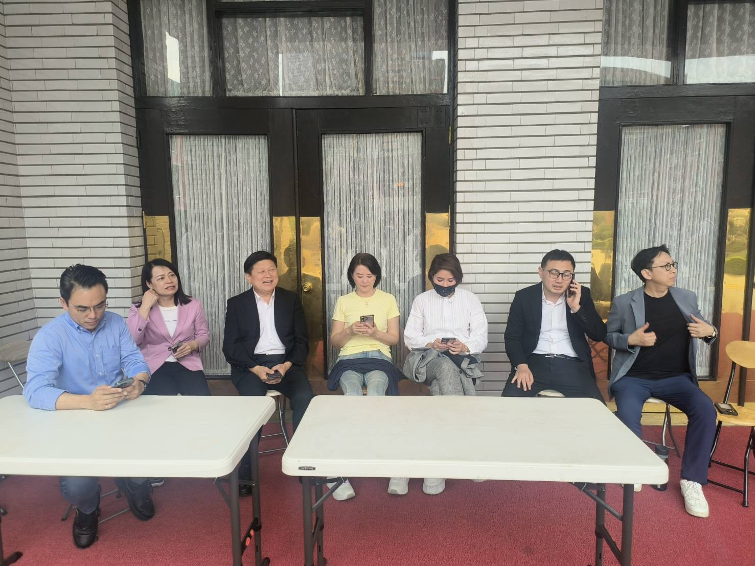 國會擴權覆議表決戰21日登場 藍營今晚輪守議場前門口 國會擴權覆議表決戰21日登場 藍營今晚輪守議場前門口