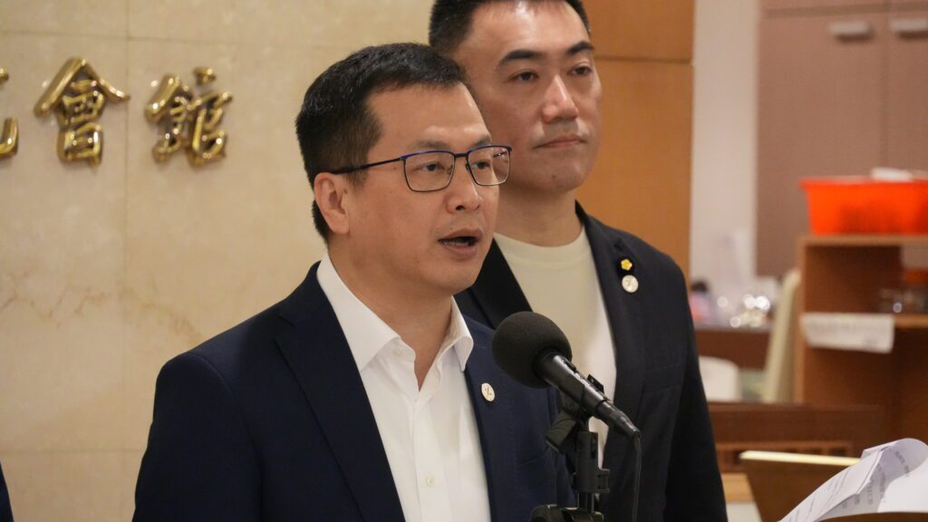 藍委拋出修憲廢除監察院   高喊2026修憲複決公投綁大選