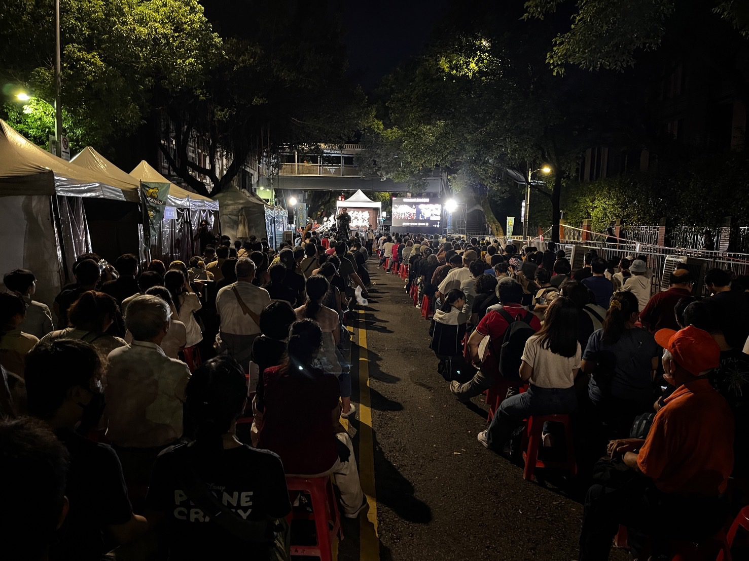 一位屏東母親北上參加「青鳥行動」 開心親身見證這場民主活動 一位屏東母親北上參加「青鳥行動」 開心親身見證這場民主活動