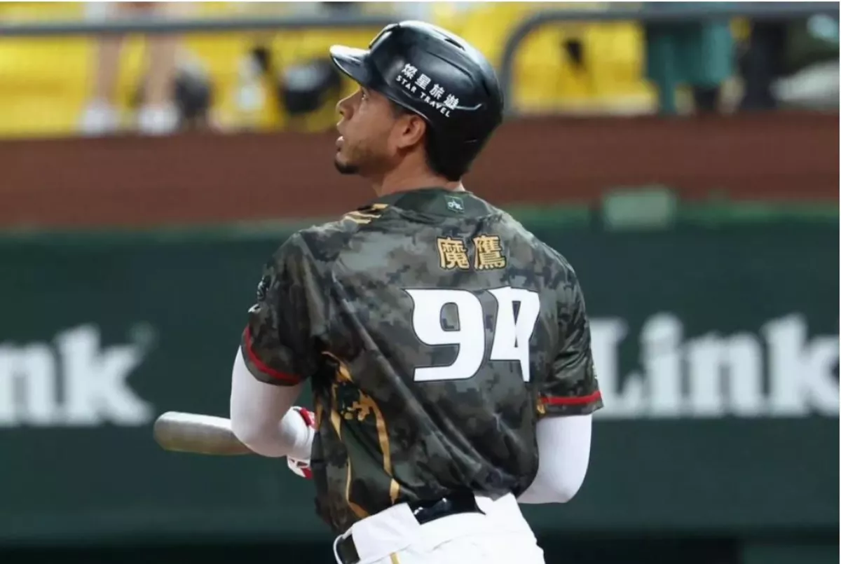 魔鷹第25轟出爐  超前比數2分砲助雄鷹3連勝