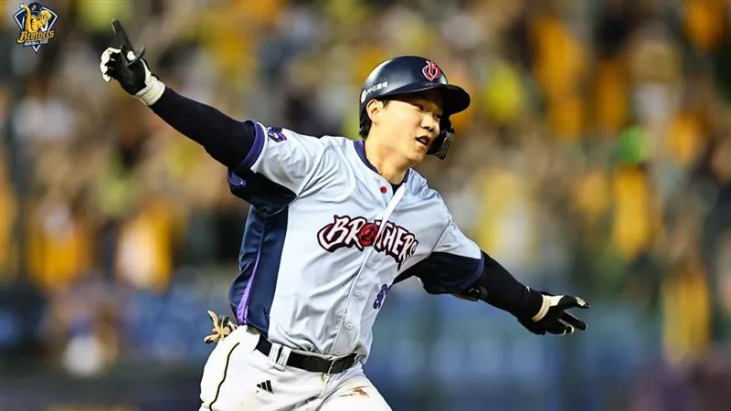 江坤宇延長賽敲再見安打 兄弟斬斷桃猿7連勝