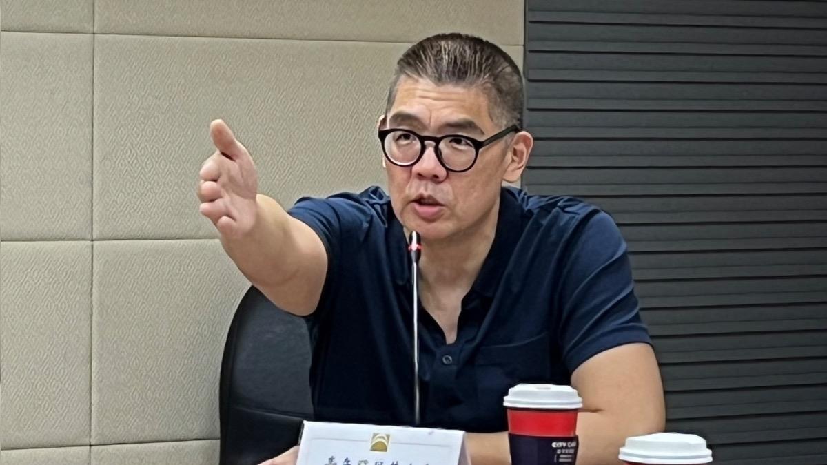 柯文哲買商辦 連勝文:人設破滅難自圓其說 柯文哲買商辦 連勝文:人設破滅難自圓其說