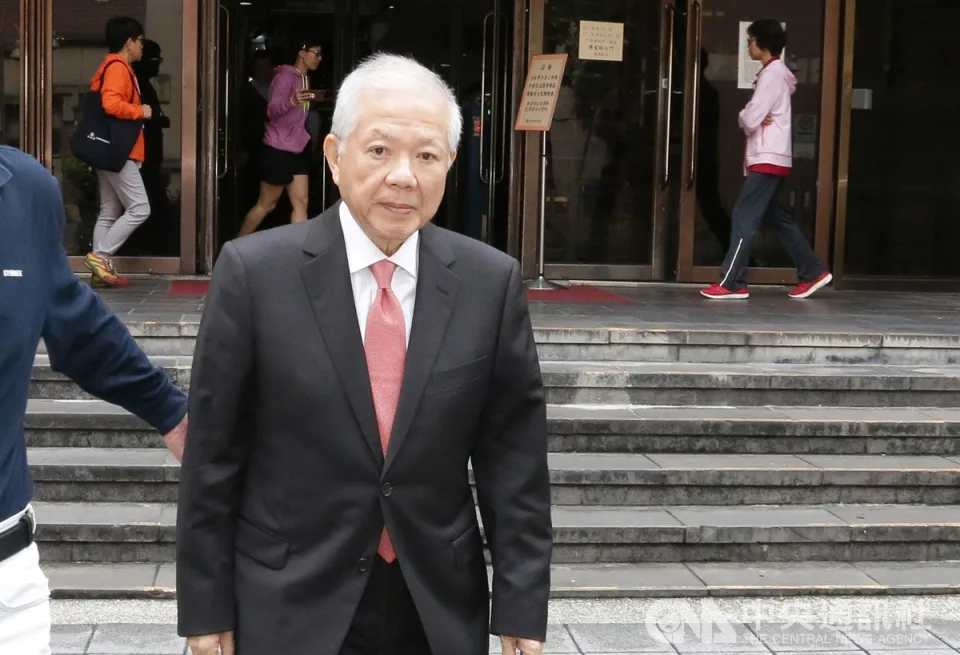 何壽川涉永豐金弊案 二審改判刑8年8月 何壽川涉永豐金弊案 二審改判刑8年8月