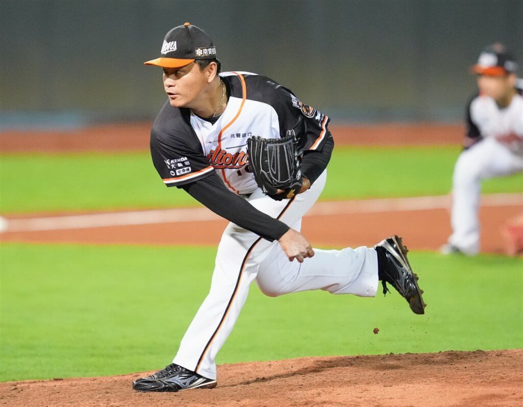 潘威倫28日大巨蛋引退賽 陽建福任開球嘉賓 潘威倫28日大巨蛋引退賽 陽建福任開球嘉賓