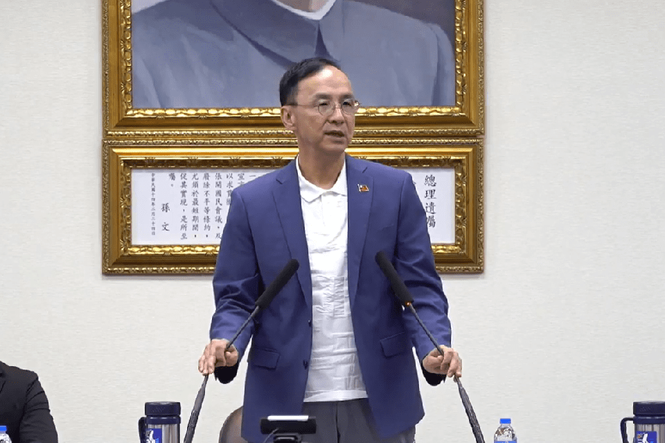 日經:藍白猛批司法淪民進黨打手 專家憂法治政治化 日經:藍白猛批司法淪民進黨打手 專家憂法治政治化