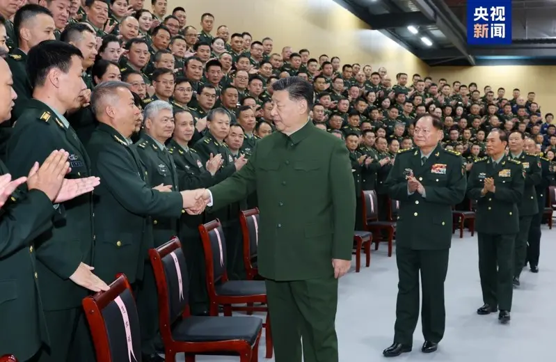 苗華停職檢查後 習近平視察解放軍 張又俠何衛東同框 試圖顯示習仍掌權