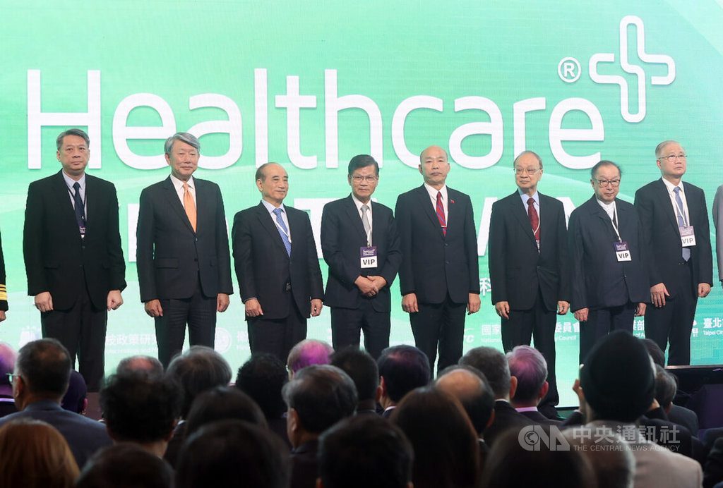 台灣醫療科技展開展 翁啟惠:讓AI賦能加速新藥開發 台灣醫療科技展開展 翁啟惠:讓AI賦能加速新藥開發