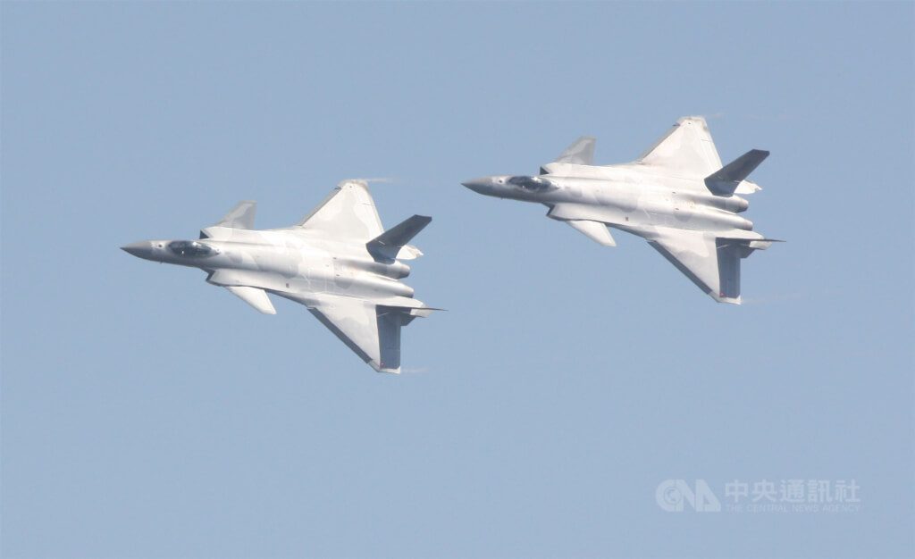 中共10機艦台海周邊活動 國軍嚴密監控