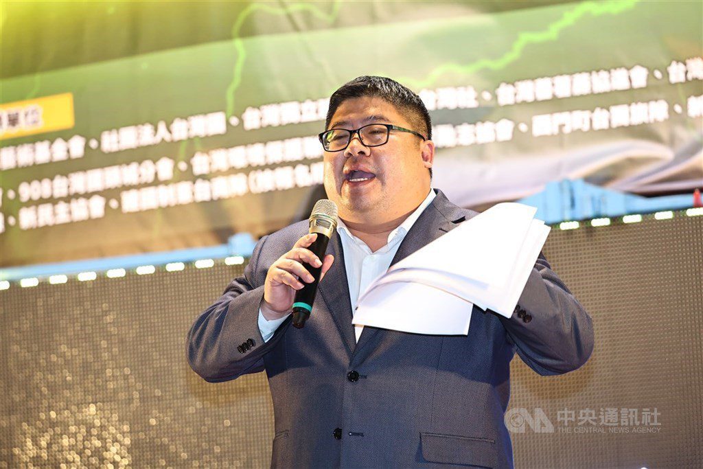 媒體指陳明文不請自來參加考察及施壓 蔡易餘駁斥 媒體指陳明文不請自來參加考察及施壓 蔡易餘駁斥