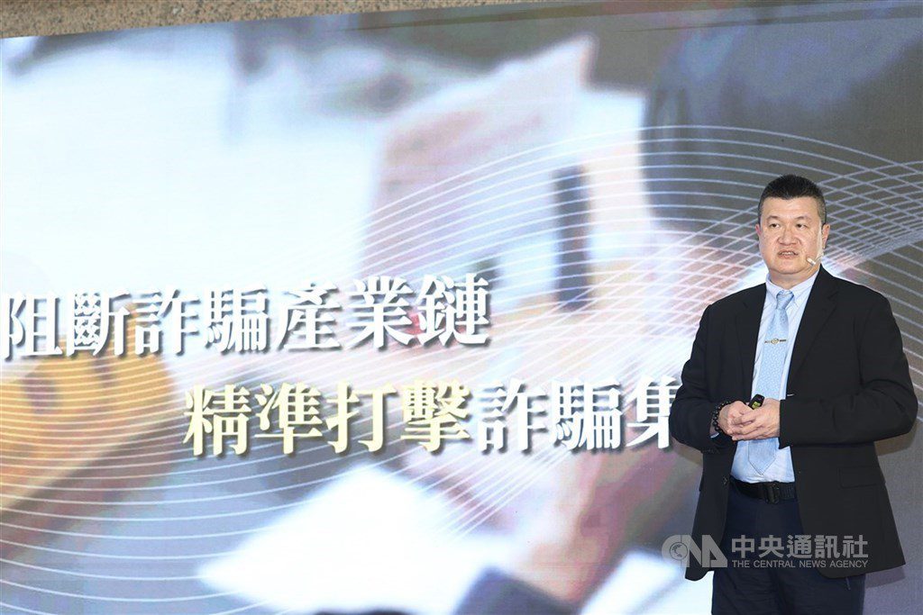 內政部:自然人憑證勿交付他人 避免成詐騙人頭帳戶 內政部:自然人憑證勿交付他人 避免成詐騙人頭帳戶