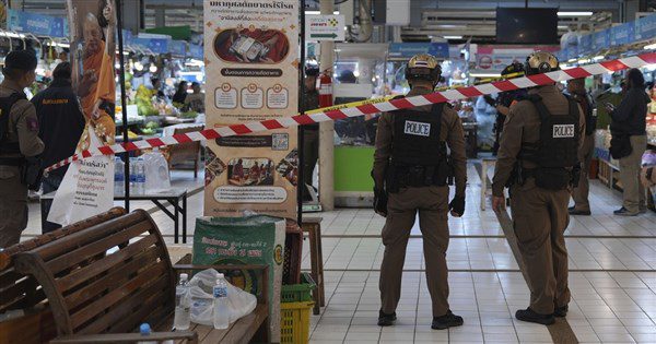 曼谷市場爆槍響含犯嫌共6死 警稱無涉泰柬衝突 曼谷市場爆槍響含犯嫌共6死 警稱無涉泰柬衝突