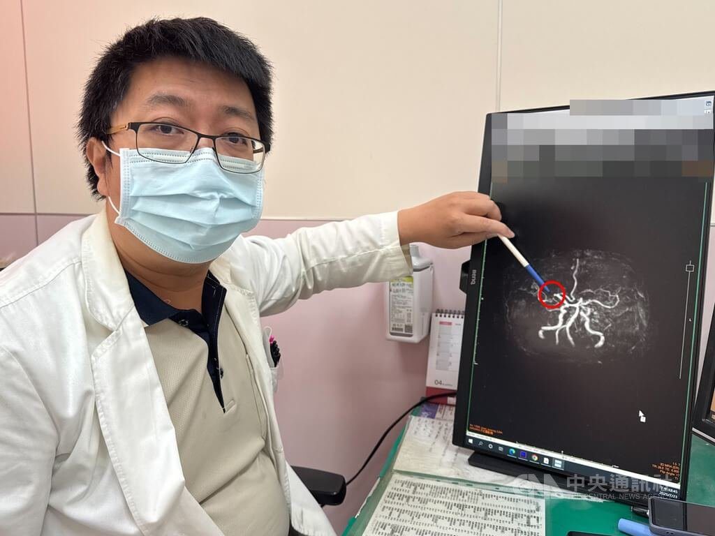 台中老翁頂烈日下田汗狂流 突昏倒竟是小中風 台中老翁頂烈日下田汗狂流 突昏倒竟是小中風