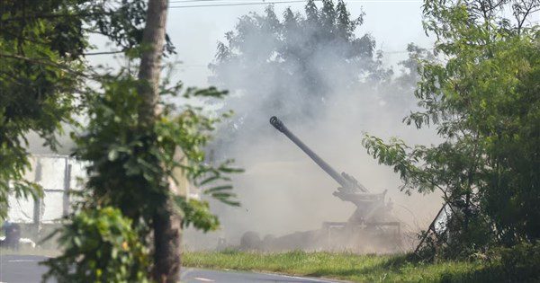 川普深夜出手調停 泰柬第4天清晨仍傳激烈交火 川普深夜出手調停 泰柬第4天清晨仍傳激烈交火