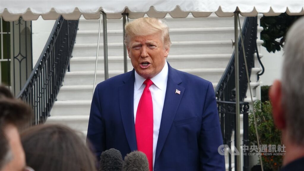 川普稱讚澳洲解除美牛禁令 呼籲他國跟進 川普稱讚澳洲解除美牛禁令 呼籲他國跟進