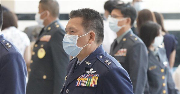 國軍將領人事異動 顏有賢升任空軍副司令 國軍將領人事異動 顏有賢升任空軍副司令