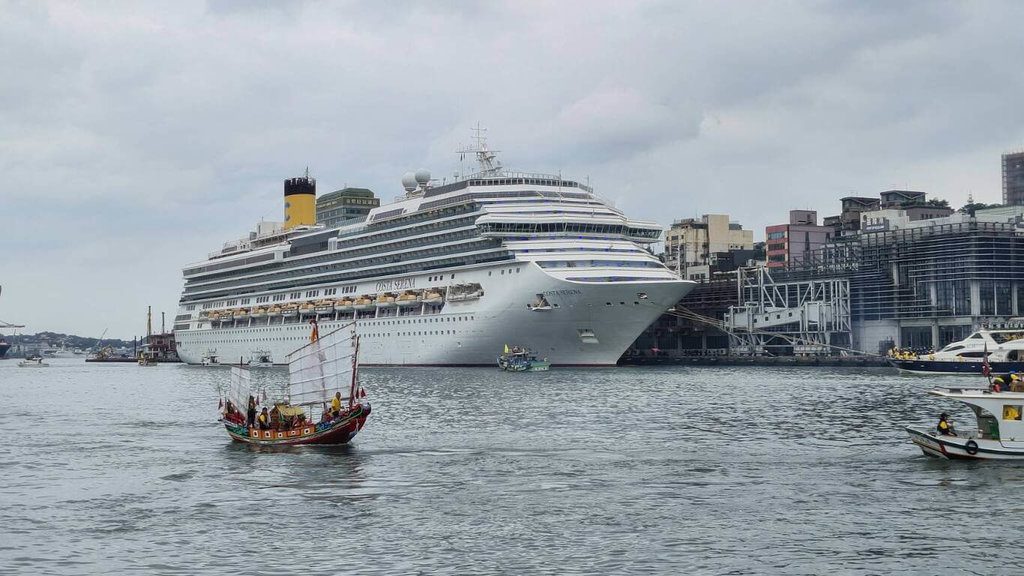 和平島社靈廟王爺海上遊江 基隆港郵輪會王船 和平島社靈廟王爺海上遊江 基隆港郵輪會王船