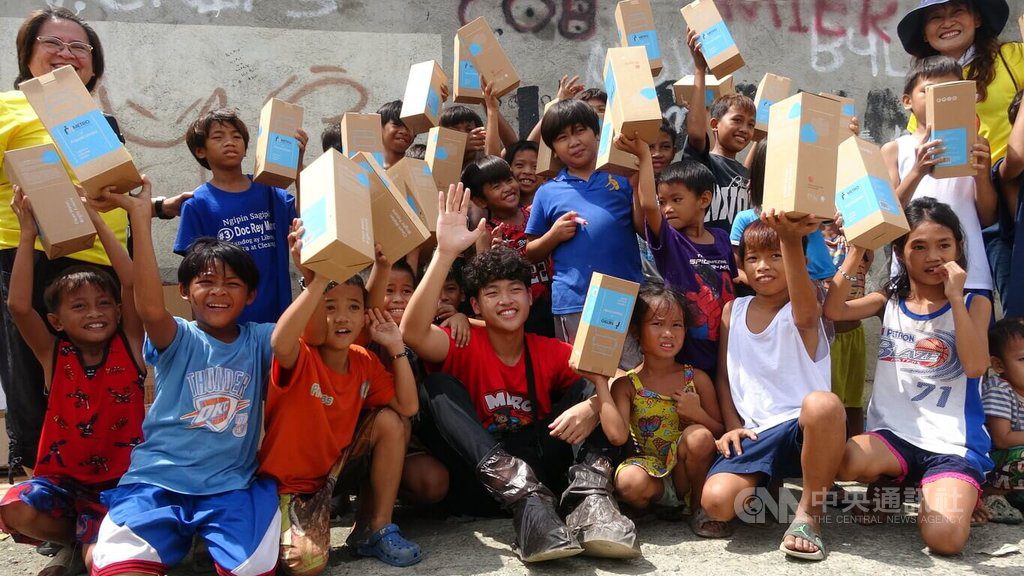 台灣小發明家 助第3世界貧童改善飲水及照明問題 台灣小發明家 助第3世界貧童改善飲水及照明問題