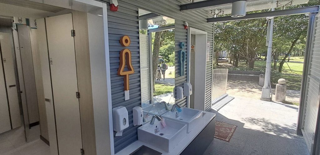 北市興隆公園公廁2.0改造完成 增夜間照明與間數 北市興隆公園公廁2.0改造完成 增夜間照明與間數