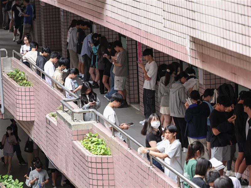 分科測驗成績公布 上午9時起開放網路查詢 分科測驗成績公布 上午9時起開放網路查詢