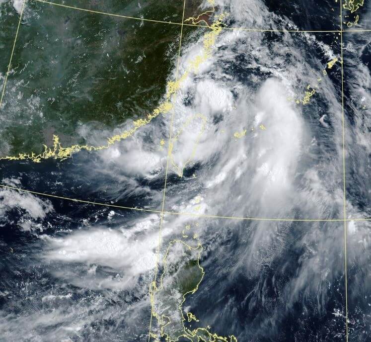 颱風丹娜絲減弱最快午後解除陸警 中南部仍要防局部大雨