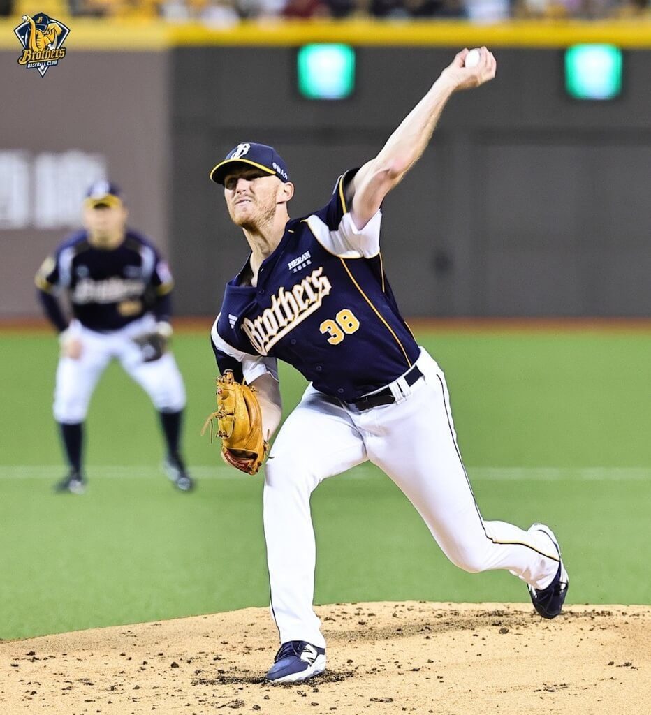 李博登先發勝 兄弟中斷獅「超人力霸王」不敗紀錄 李博登先發勝 兄弟中斷獅「超人力霸王」不敗紀錄