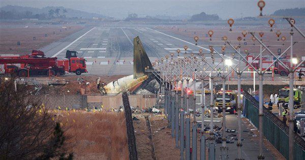濟州航空空難最新調查:撞毀前一具發動機仍可運作 濟州航空空難最新調查:撞毀前一具發動機仍可運作