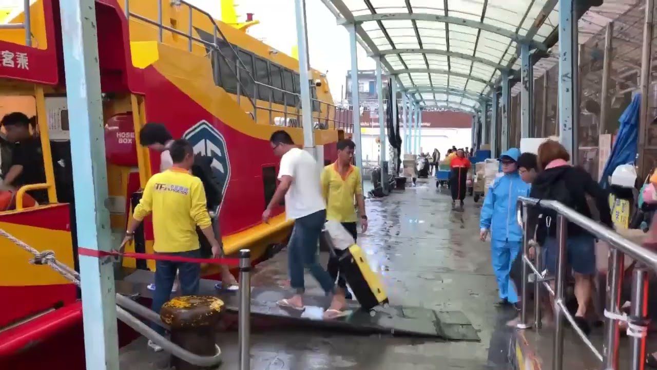 小琉球整夜雷電交加 交通船午後至30日停航 小琉球整夜雷電交加 交通船午後至30日停航