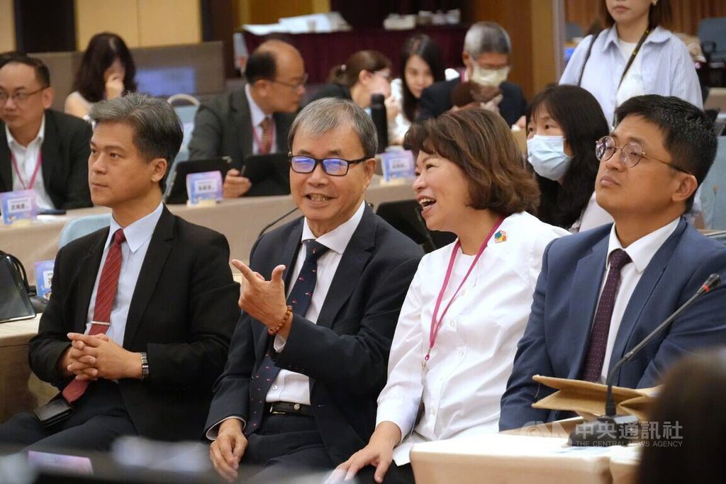 中小學2週內盤點可用球具 開放校園鼓勵全民運動