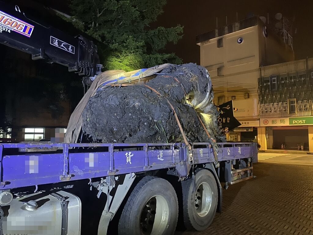 宜蘭警逮山老鼠 查扣珍貴台灣扁柏2268公斤 宜蘭警逮山老鼠 查扣珍貴台灣扁柏2268公斤