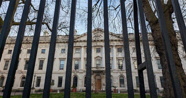 倫敦中國巨型使館設計引安全疑慮 恐遭英方喊卡 倫敦中國巨型使館設計引安全疑慮 恐遭英方喊卡