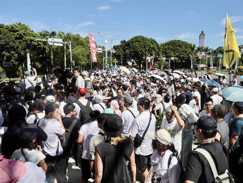 民眾黨活動釀衝突 警政署要求北市警局依法嚴辦 民眾黨活動釀衝突 警政署要求北市警局依法嚴辦