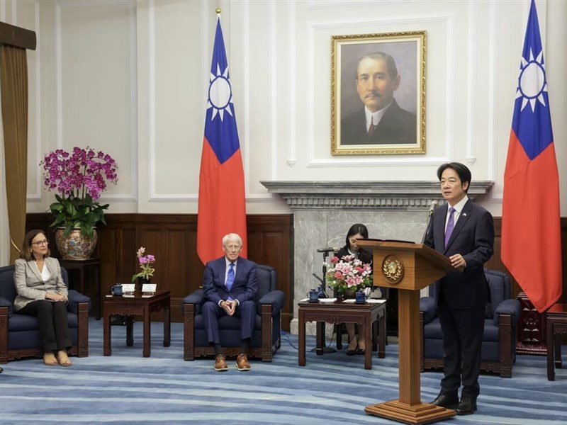 總統:2030年前國防預算占GDP5% 台美國防密切合作 總統:2030年前國防預算占GDP5% 台美國防密切合作