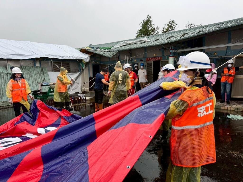 民進黨:黨中央與地方黨公職接力挺進災區 助災民重建 民進黨:黨中央與地方黨公職接力挺進災區 助災民重建