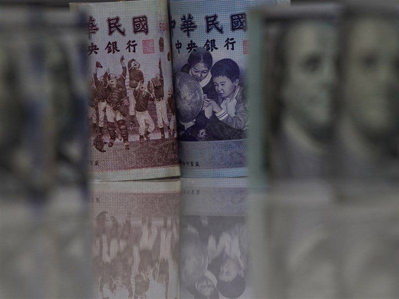 市場靜待美CPI 新台幣貶回30元改寫近3個月低點 市場靜待美CPI 新台幣貶回30元改寫近3個月低點