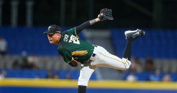 江承諺6局無失分好投  雄鷹完封悍將奪3連勝 江承諺6局無失分好投  雄鷹完封悍將奪3連勝