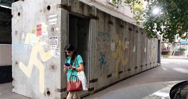 美俄峰會前夕 烏東民眾對和平盼望與恐懼交織 美俄峰會前夕 烏東民眾對和平盼望與恐懼交織