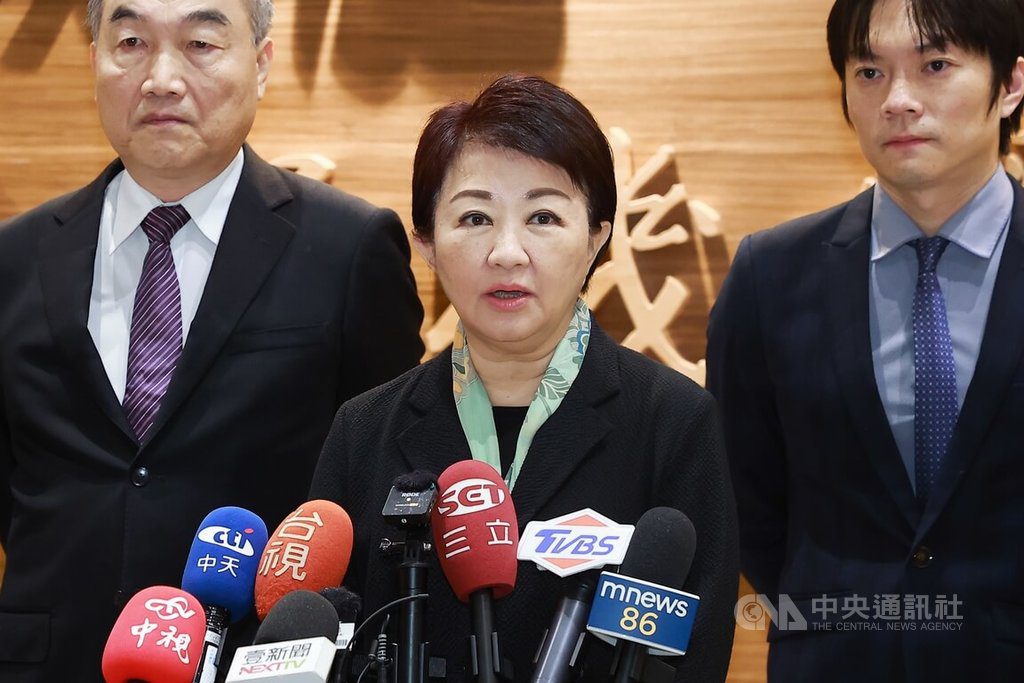 是否選黨主席　藍委：盧秀燕823後對外說明