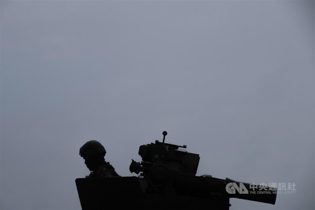 陸軍天馬操演下週登場 首度射擊拖2B新式彈藥 陸軍天馬操演下週登場 首度射擊拖2B新式彈藥